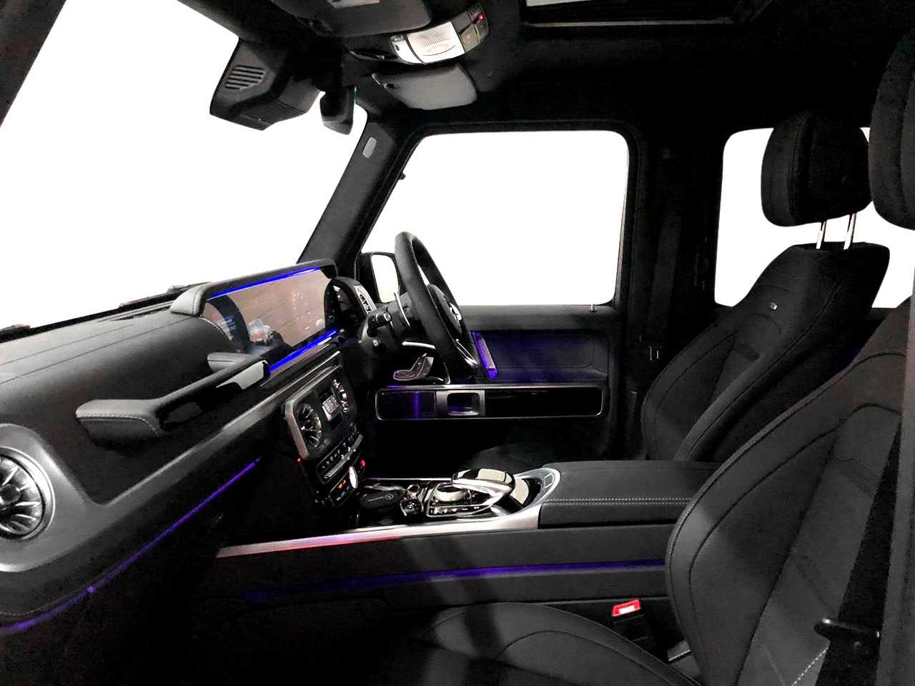 Mercedes Benz G-Wagon 63AMG interior